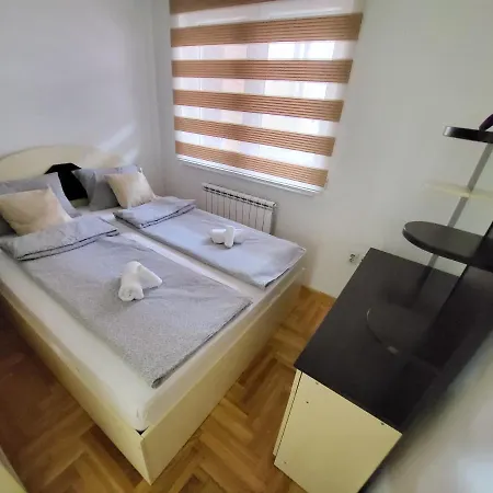 Kostas Apartment Lukavica