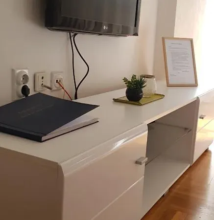 Kostas Apartment *